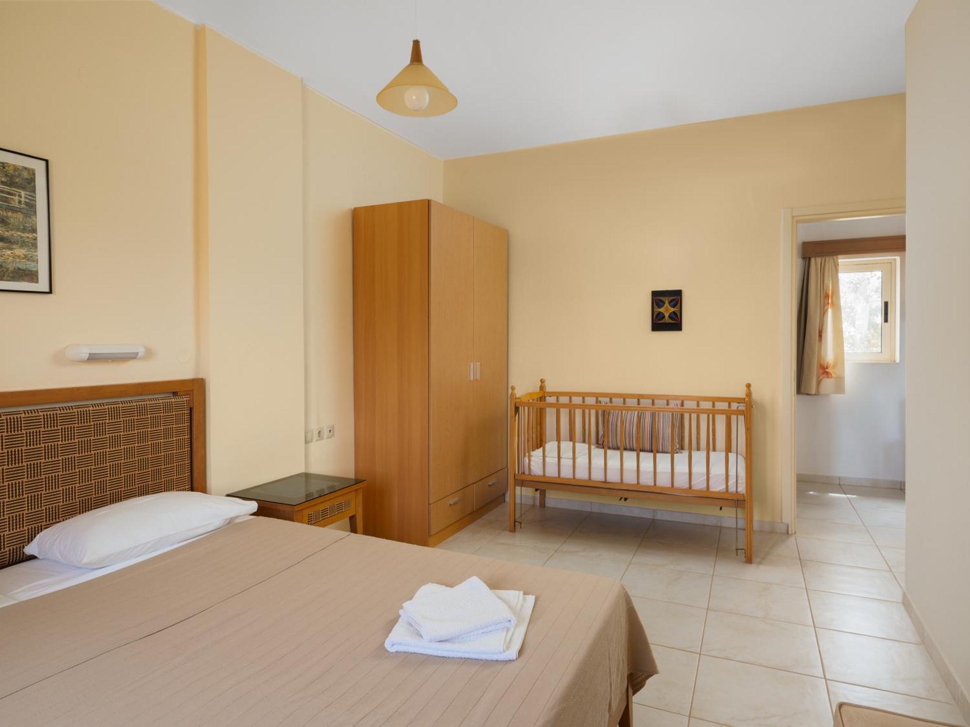 Fotis Studios Apartments Gouvai Exteriör bild